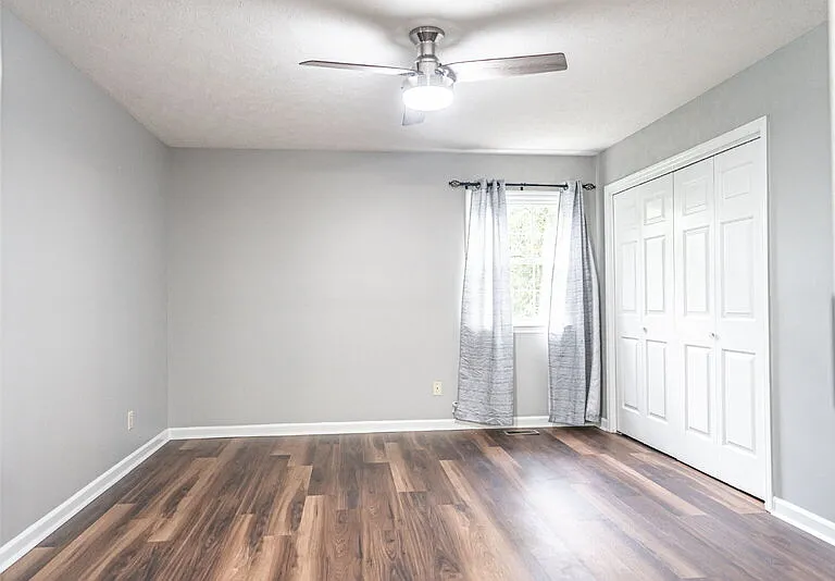 120 Fox Hunt Ln — Photo 21