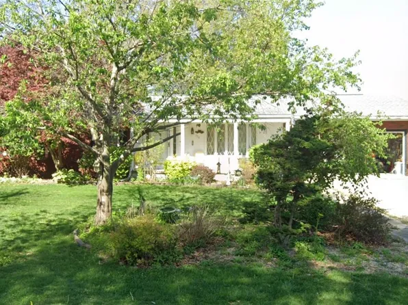 125 Walden St, Taylorville, IL 62568