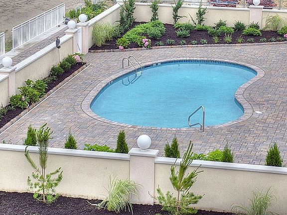 Royal Beach Condos Pool