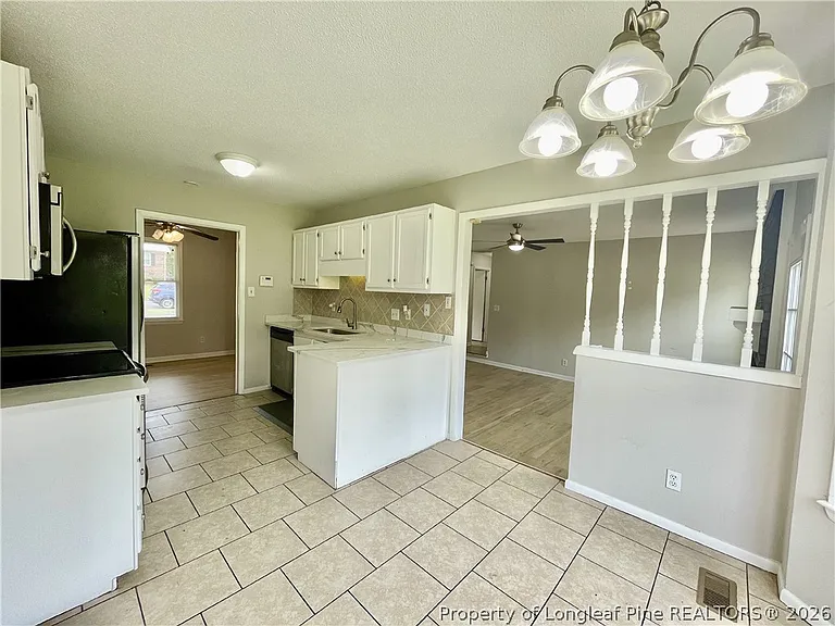 6732 Vaughn Rd — Photo 8