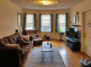 381 Crescent St #38102, Waltham, MA 02453