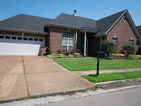 2nd image of 1620 Farkleberry Dr