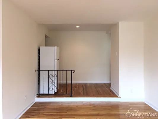 Rented by City Connections Realty | media 19