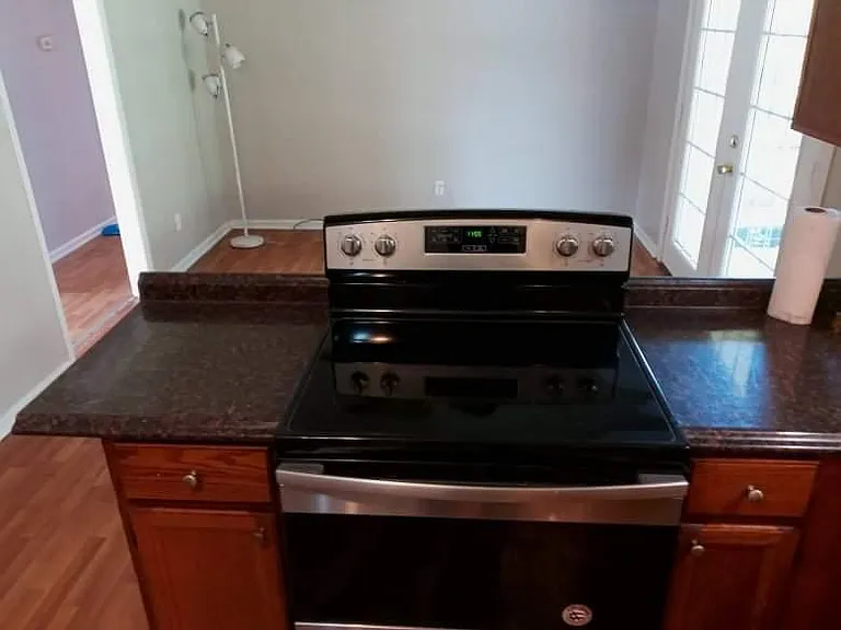 920 Wicker Ct — Photo 13