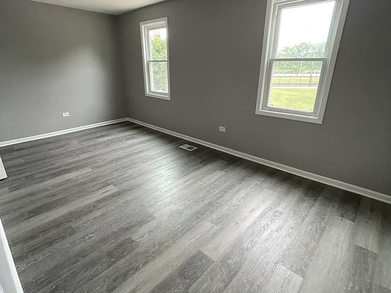 7315 S Greenwood Ave — Photo 8