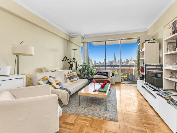 45 East 89th Street 32A image 3 of 14