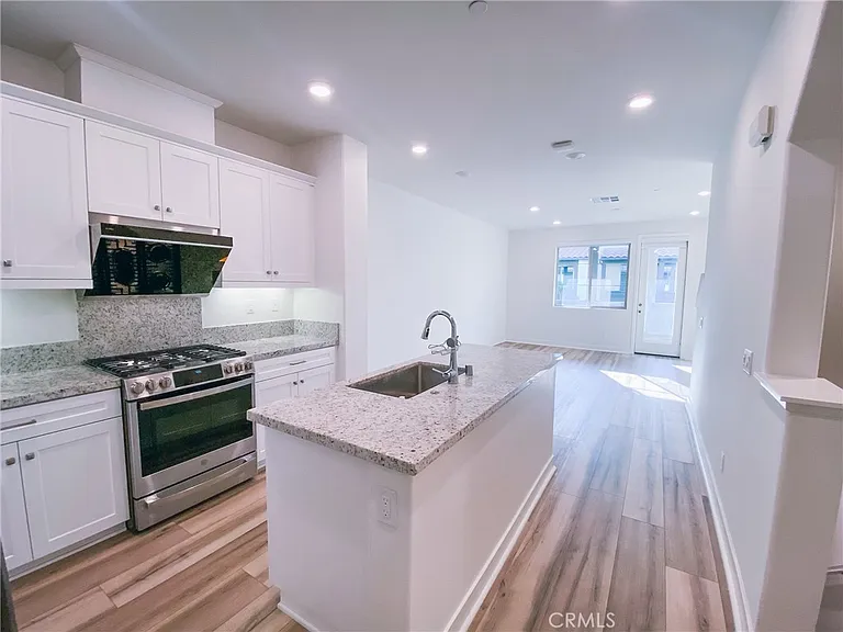 2623 Glamis Ct — Photo 2
