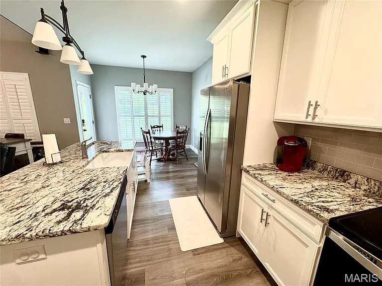315 Star Ln — Photo 10