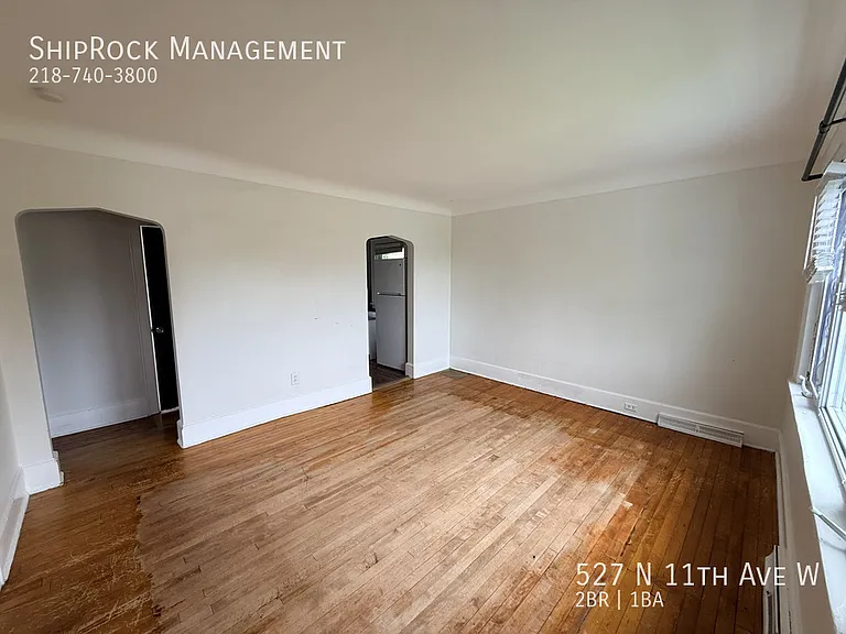 527 N 11th Ave W — Photo 3