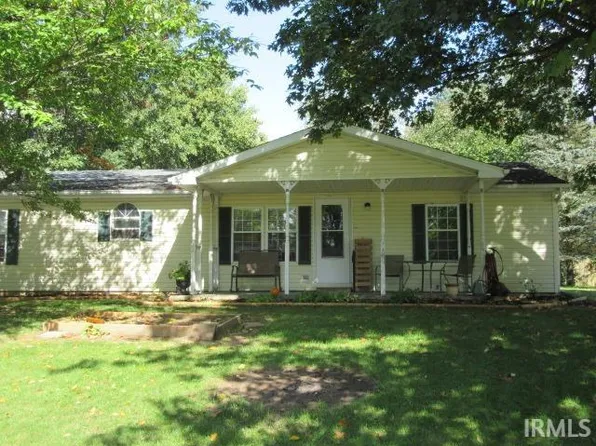 24675 Fairgrove Dr, Elkhart, IN 46514