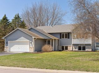 13863 Dublin Rd, Apple Valley, MN 55124