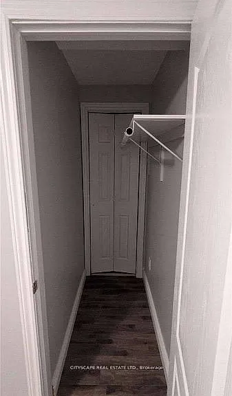 697 Ferguson Dr #BASEMENT — Photo 9