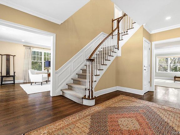 3rd image of 12 OLD LYME Road