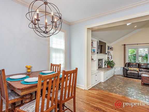 Kitchen / Breakfast Room