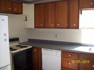 524 1/2 S 1st St, Bangor, PA 18013
