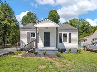 122 S 6th St, Spring Lake, NC 28390