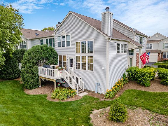 3rd image of 1 Parkside Ct