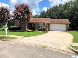 104 Consta Cir, Huntsville, AL 35810