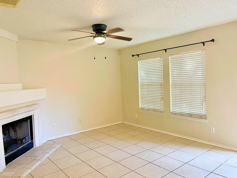 7306 Daulton Rdg — Photo 8