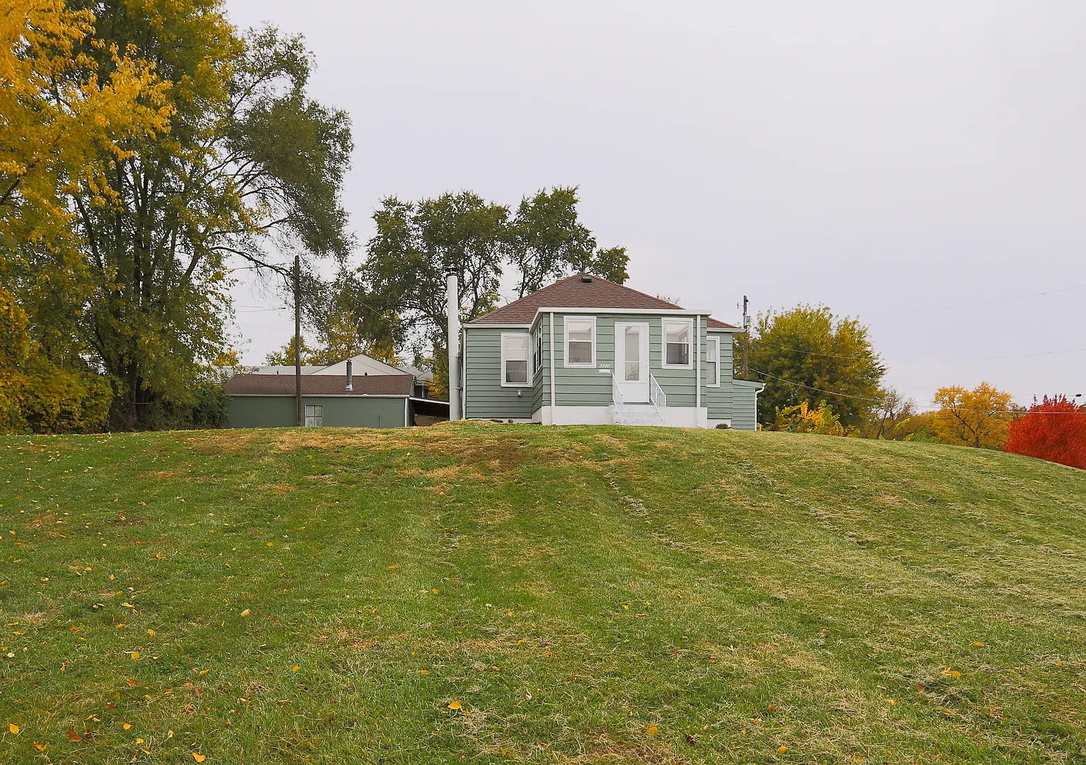3340 Forest Lawn Omaha, Ne 68112 — Photo 1