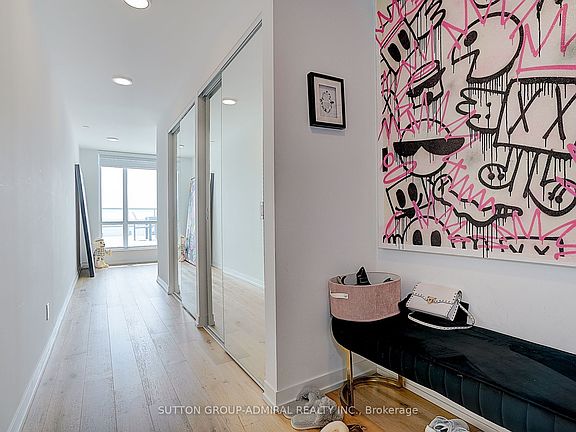 3rd image of 8 Beverley Glen Blvd #712