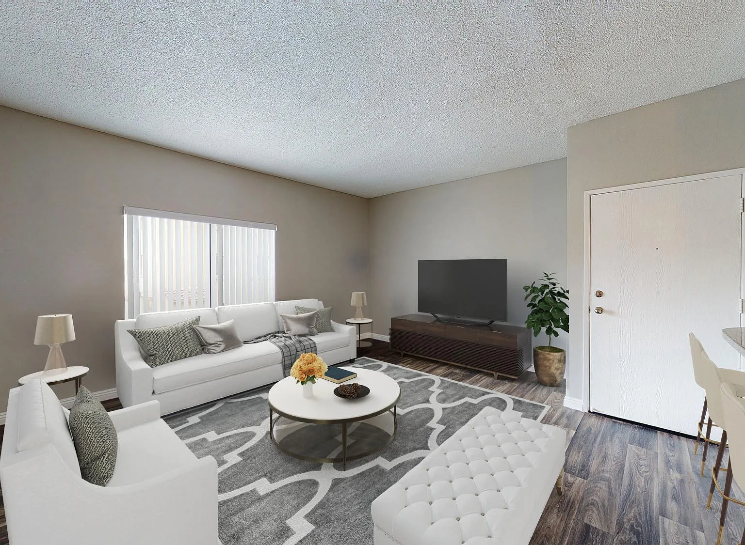 Calabria Apartments — Photo 2