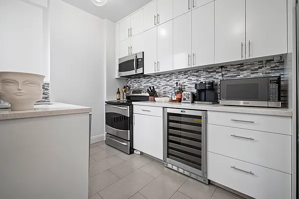 Rented by Corcoran | media 16