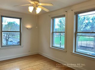 2211 Montrose, Chicago, IL 60687