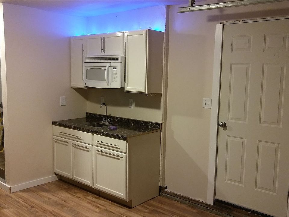 1st image of 3516 6th Ave NW