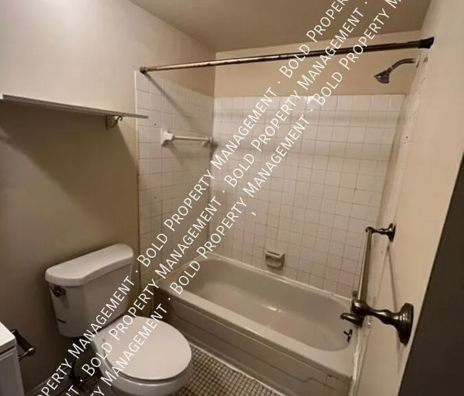 906 Summit Chase Dr — Photo 10