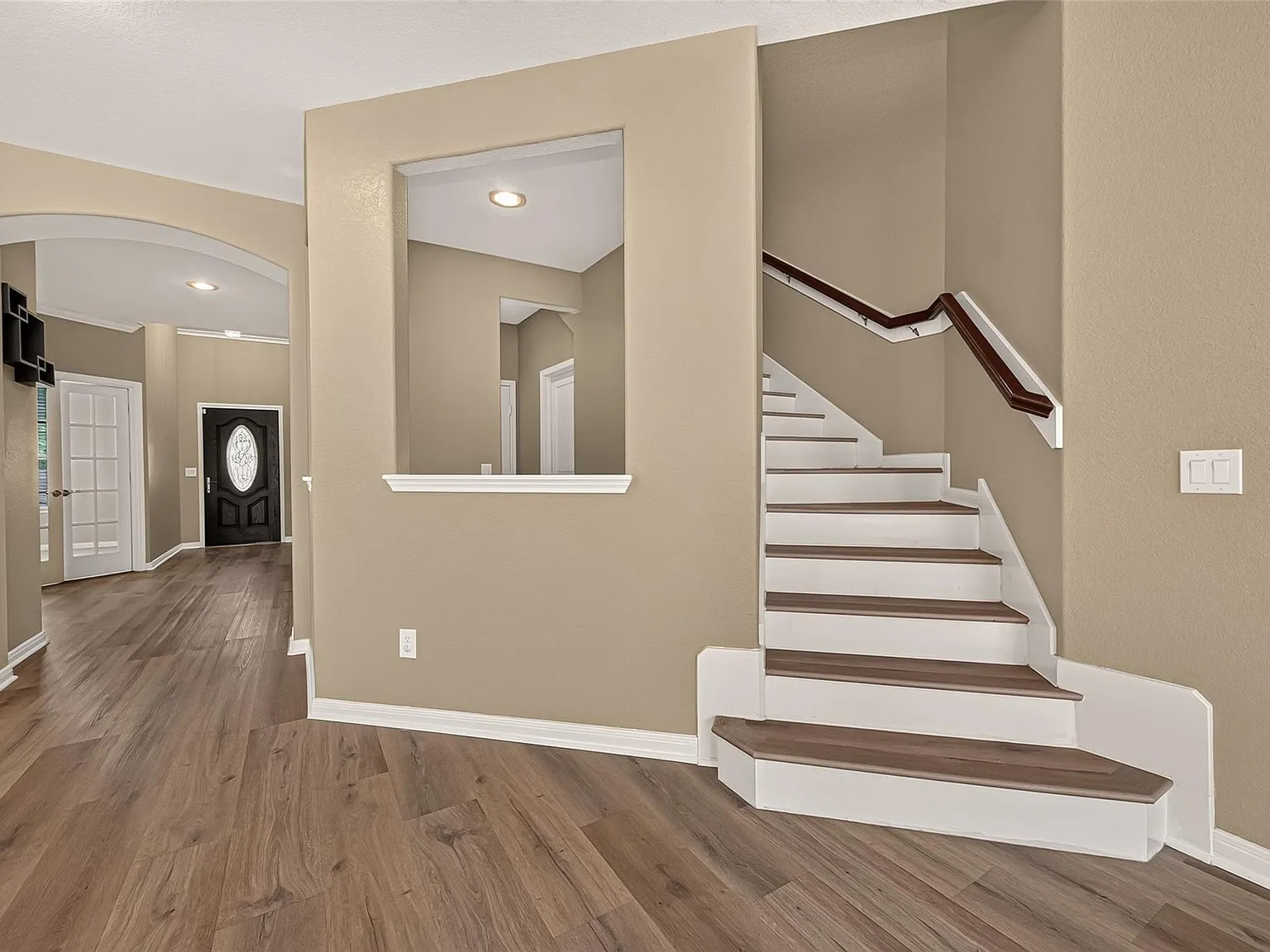 15711 Huddleston Drive — Photo 3
