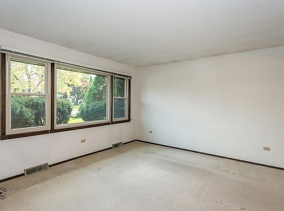 4th image of 14940 El Cameno Real Dr