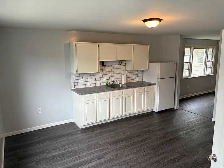 26 Gorski St — Photo 1