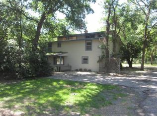 402 Horseshoe Dr, Leander, TX 78641