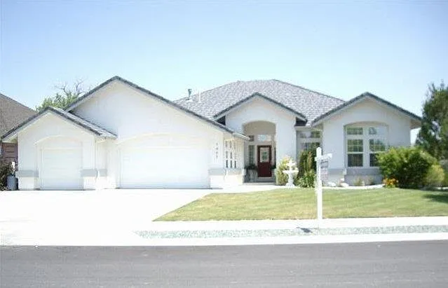 1487 Empire Ranch Rd photo 1