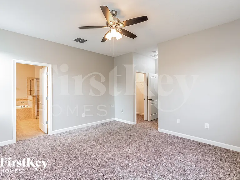 20241 Merry Oak Ave — Photo 7