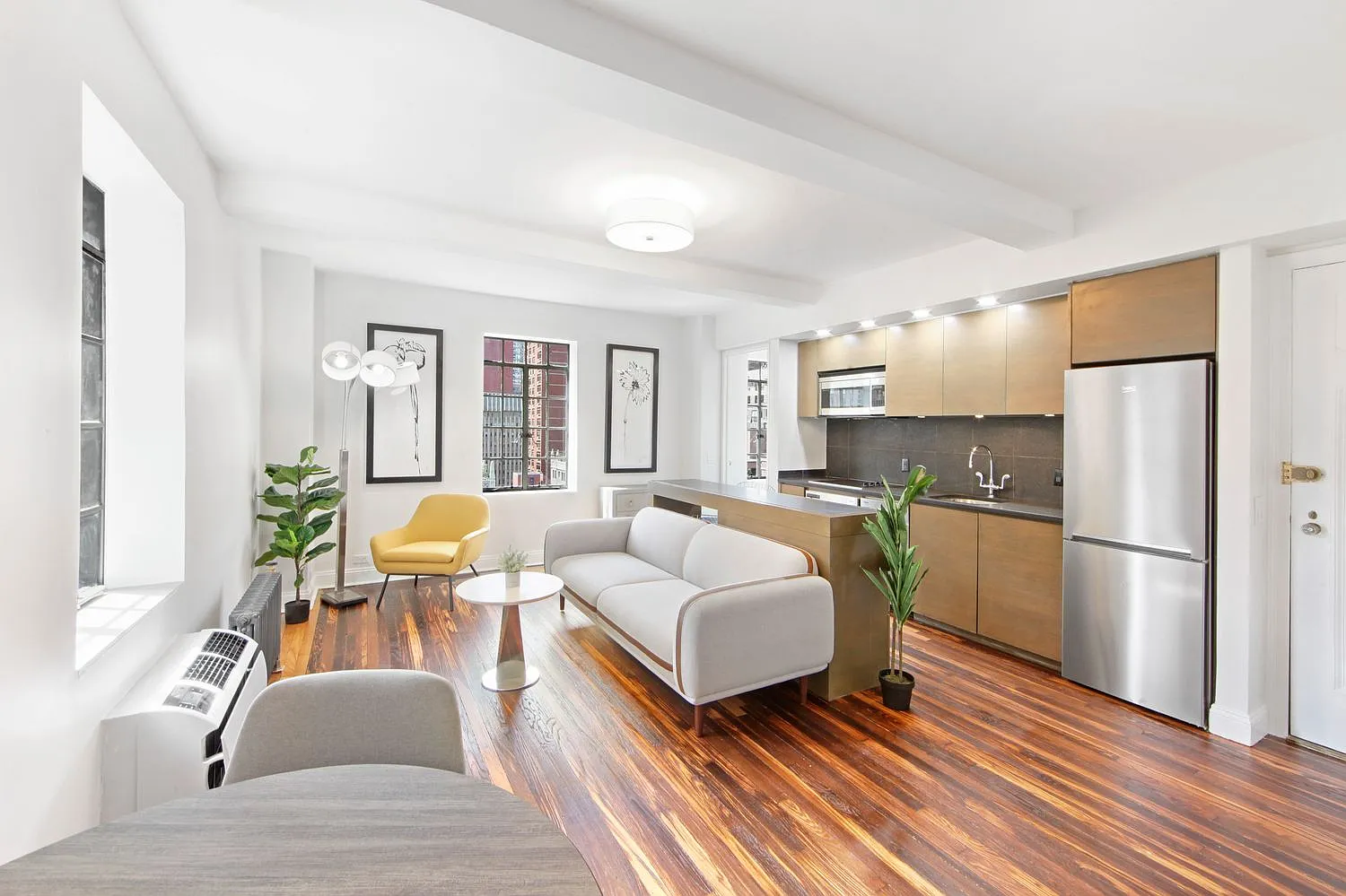 45 Tudor City Place — Photo 2