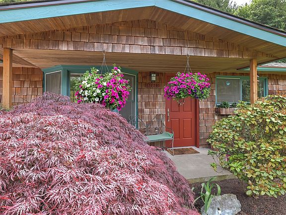 Covered front porch.