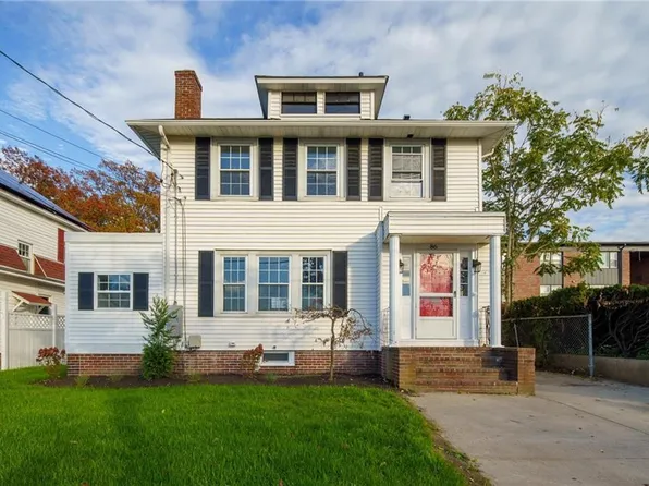 86 Pontiac Ave, Providence, RI 02907