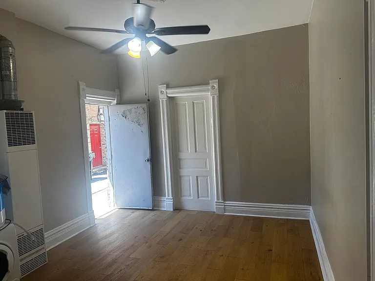 1149 W Taylor St #1R — Photo 3