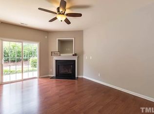 610 Baucom Grove Ct, Cary, NC 27519