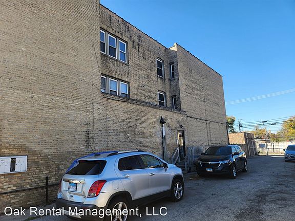 3rd image of 1048-50 N Cicero Ave #1048-3F