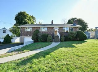 18 James St, East Haven, CT 06512