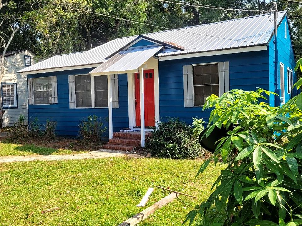 2nd image of 3522 Myra St