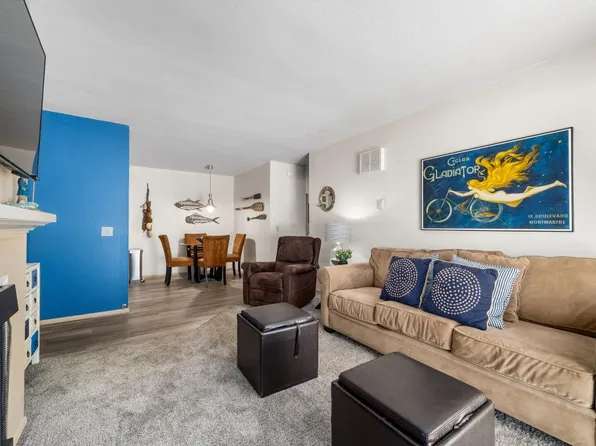 2110 Golden Oaks Ln, Monterey, CA 93940