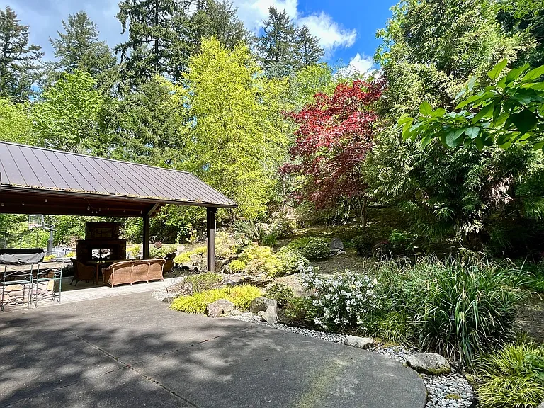 1130 Lancaster Way SE — Photo 36