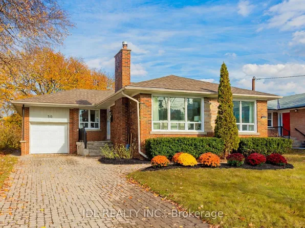 50 Silverview Dr, Toronto, ON M2M 2B3