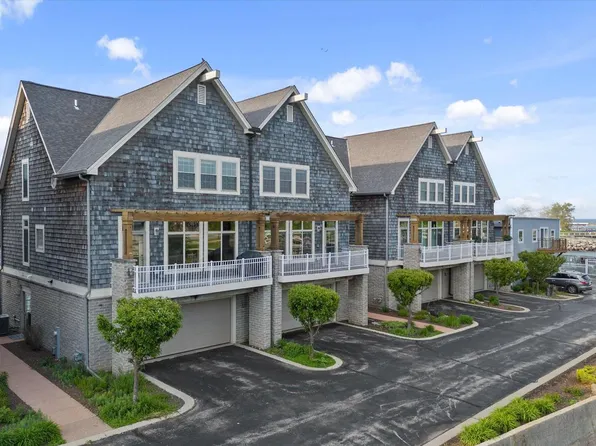 126 South Wisconsin STREET, Port Washington, WI 53074