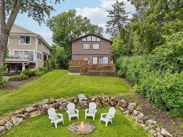 S73W17268 Lake DRIVE, Muskego, WI 53150