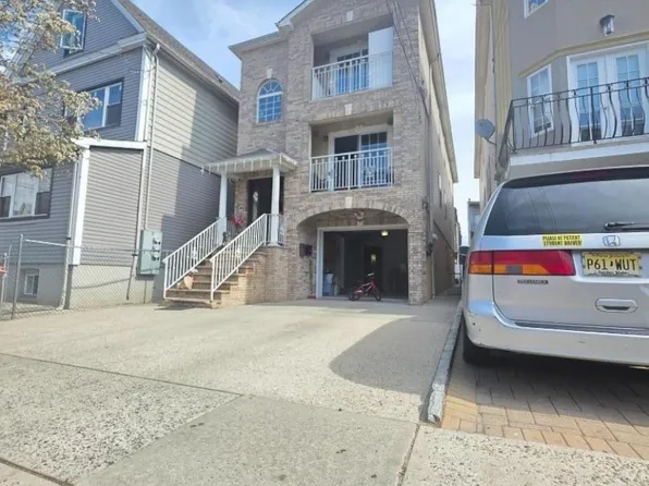 519 Fulton St, Elizabeth City, NJ 07206